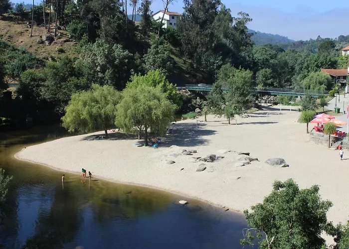 Beira Dao - בית חווה *